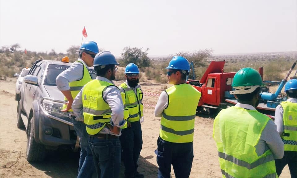 Site Visit of International Consultant for onging coring pproject at Thar